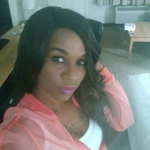 Meet your Posher, Latora